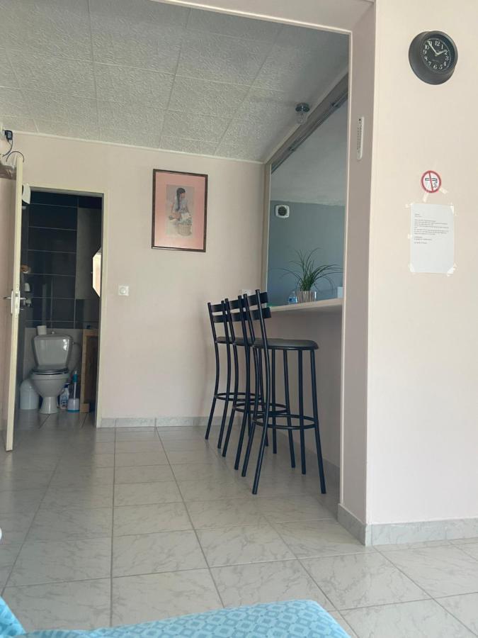 Gite Esprit Etape Saint-Barthelemy-de-Vals Exterior photo