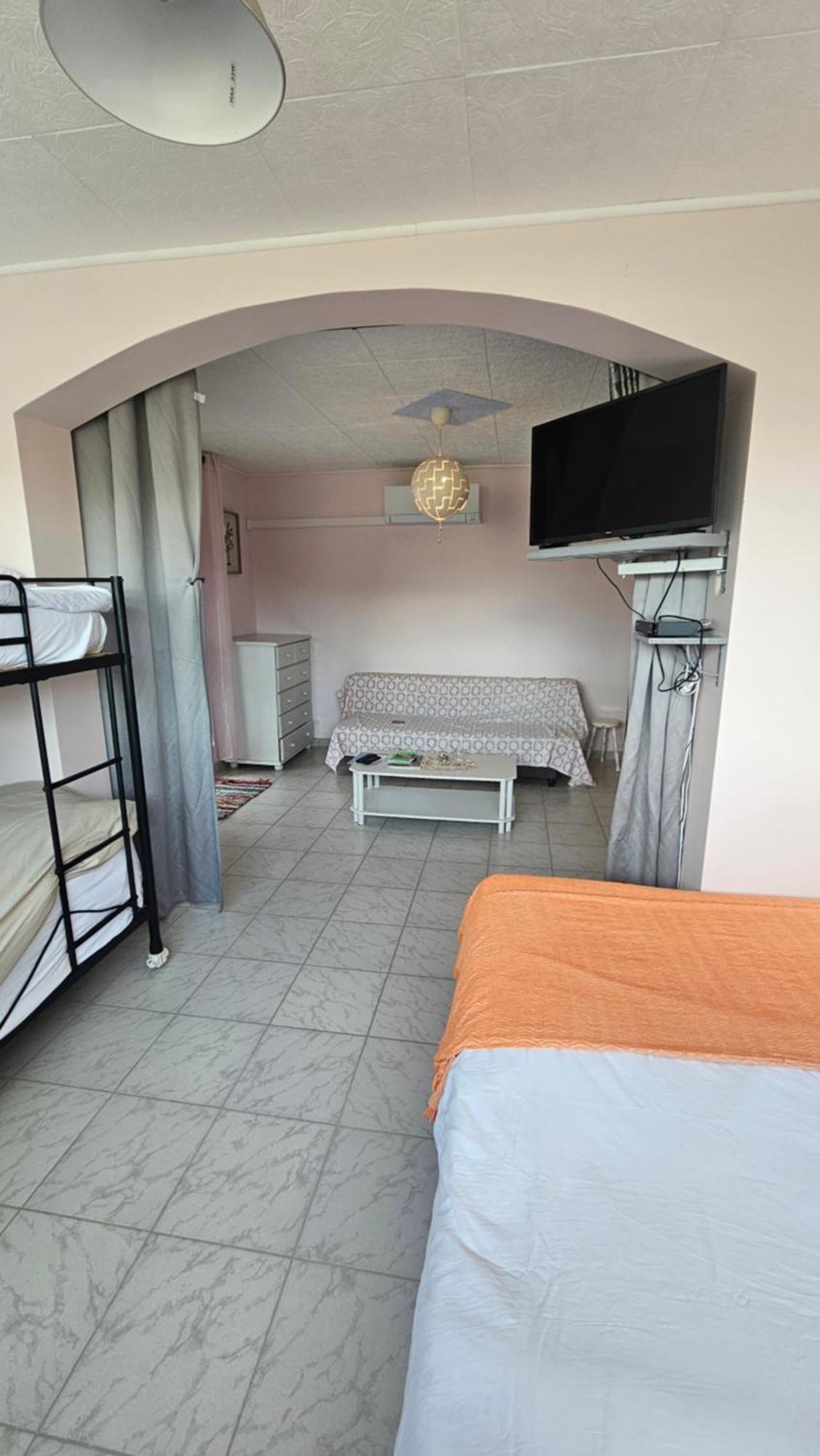Gite Esprit Etape Saint-Barthelemy-de-Vals Exterior photo